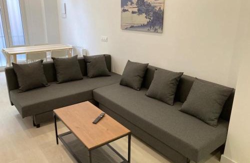 Arganzuela Apartment | Family-Friendly Matadero Apartments: Ideal for Your Stay