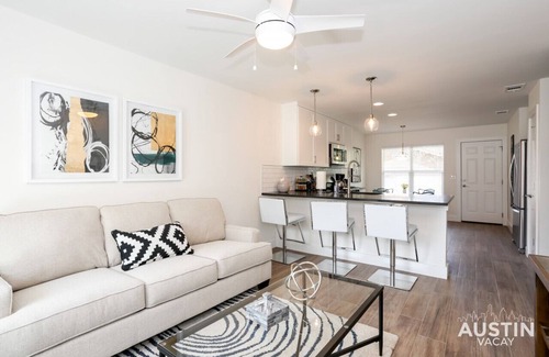 Parker Lane Apartment | Inviting Space | Steps from Top Beer Gardens & Coffee Shops