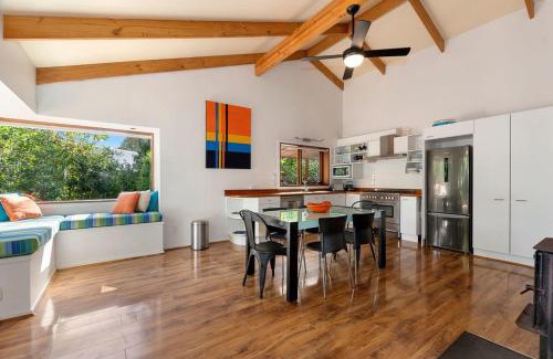 Matapouri House | Matapouri Hideaway: Ocean View Family Getaway