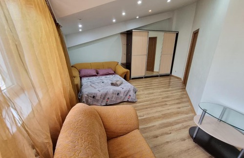 Chisinau Apartment | Ideal Stay near Lake: Mateevici and Puskin Street