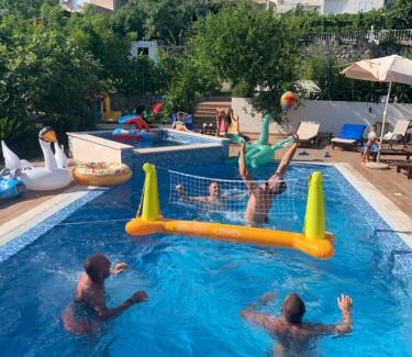 Podmaine Apartment | Beautiful Matej Hotel: Oceanfront Bliss with Pool Access