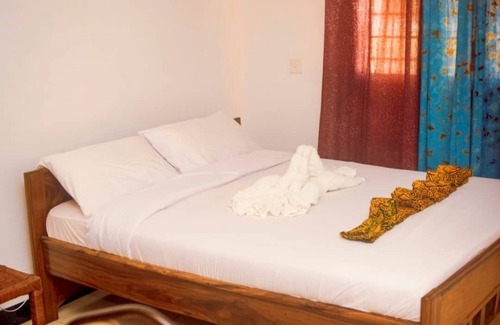 Mlingotini Cabin | Unforgettable 10-Bed Cottages with Kitchen in Bagamoyo