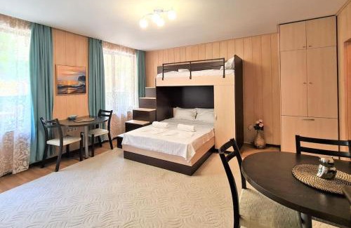 Golden Sands Apartment | Family-Friendly MATEO Golden Sands 2 - A 4-Star Retreat