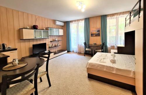 Golden Sands Apartment | Family-Friendly MATEO Golden Sands 2 - A 4-Star Retreat