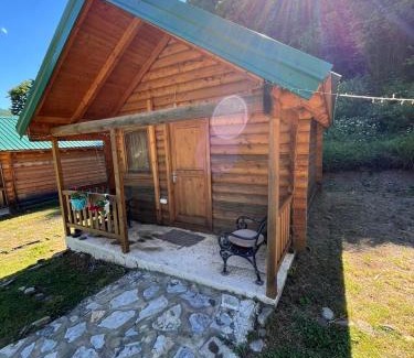 Kolasin Municipality House | Pet-Friendly Matesevo Guest Houses with Oceanfront Pool