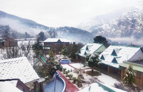 Kullu Hotel | Budget-Friendly Mateura Resort with Breakfast & Family Perks