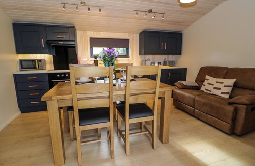 Llanelidan Cottage | Math