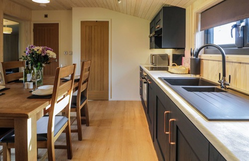 Llanelidan Cottage | Math