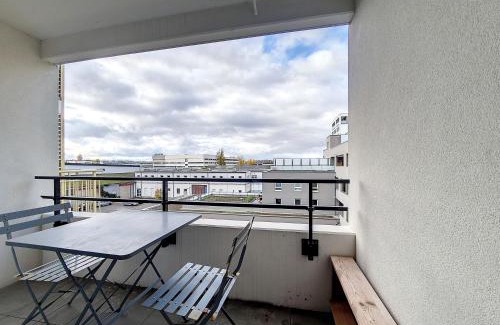 Plaine des Bouchers Apartment | Discover Mathis - Tram - Ville: Pet-Friendly Comfort Awaits