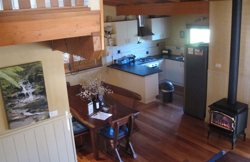 Leura Cottage | Guest Rated 10/10: Matildas of Leura Self-Contained Cottage