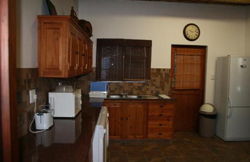 Calitzdorp House | Discover Matjiesvlei Retreat: Top-Rated Family Getaway