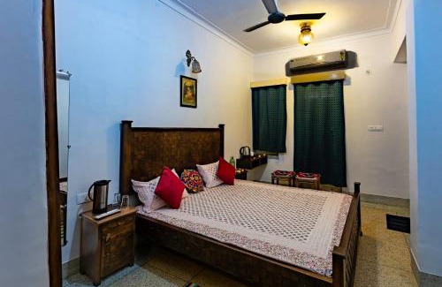 Paota House | Ideal Matra Chaya: 10/10 Rated, Pet Friendly & Breakfast Included