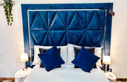 Quartiere XIII Aurelio House | Discover Matriosca Suites: Pet-Friendly with Hot Tub