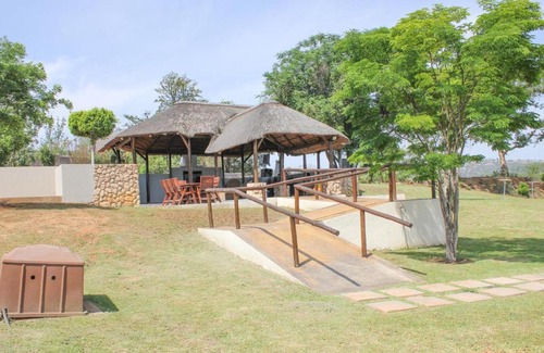 White River House | Discover Matsemba Guest House: Pool, Hot Tub & Breakfast