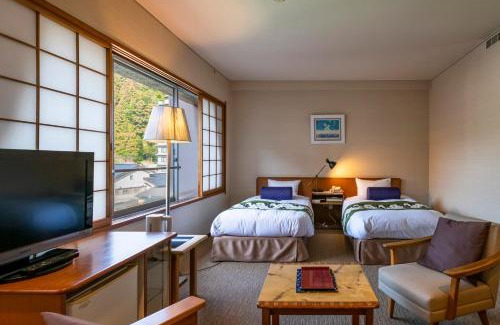 Matsue Hotel | Relaxing Matsunoyu: Enjoy Hot Tub Bliss & Dining Delights