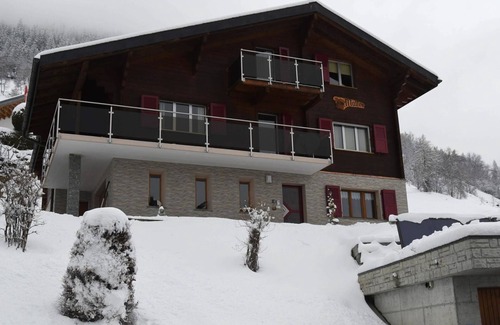 Riederalp Apartment | Top Rated Apartment Matten with Spa & Breakfast Options