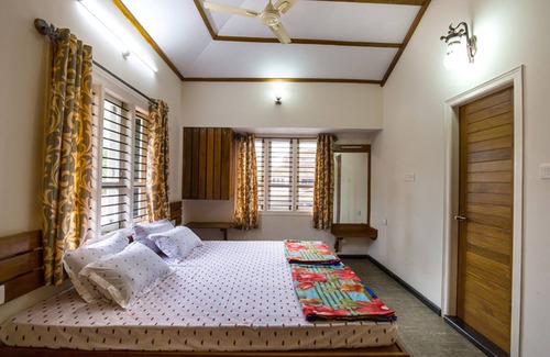 Sagara Hotel | Discover Matthuga: Family-Friendly Stays with Pool & Dining