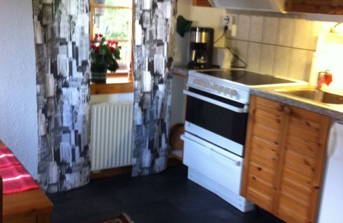 Klippan Bed & Breakfast | Welcoming Mattisgården Bed & Breakfast with Family Amenities