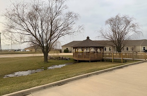 Mattoon House | Mattoon - A5 King & 2 Fulls Bunk Bed - Two Room Suite