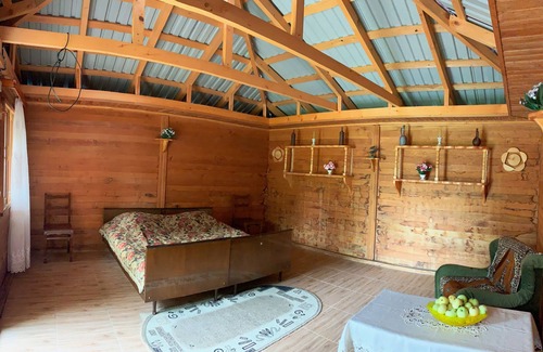 Jvari House | Cozy Matua Guest House with Pool and Family-Friendly Perks
