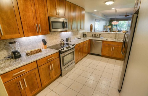Kahana Resort | Maui Lahaina 1 Bedroom Villa with Ocean View & Spa