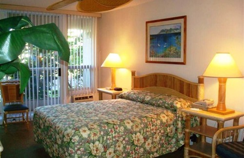 Kihei Resort | Cozy Maui Banyon Studio with Pool and Kitchen Access