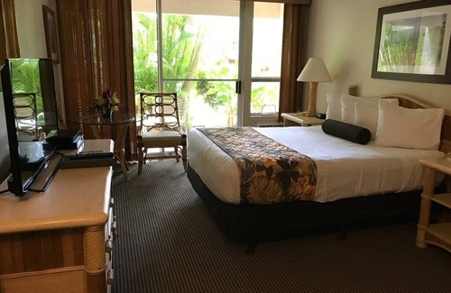 Kihei Resort | Cozy Maui Banyon Studio with Pool and Kitchen Access