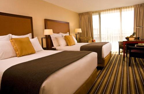 Kihei Hotel | Enjoy Family-Friendly Comfort at Maui Coast Hotel