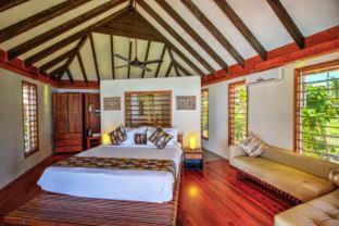 Tagaqe Resort | Experience Maui Palms: Oceanfront Bliss and 5-Star Comfort