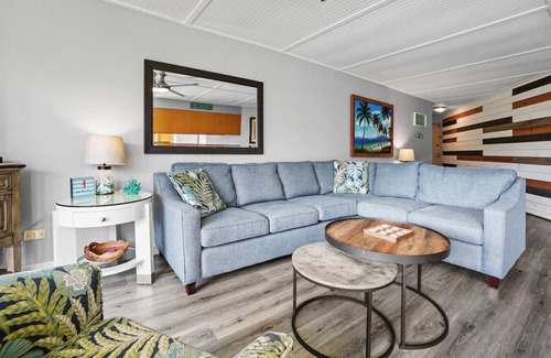 Kihei Apartment | Oceanfront Bliss: Reserve Your Dream Stay Today!