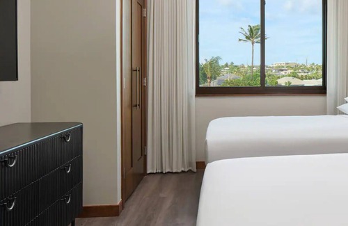 Kihei Resort | Explore Maui Villa: Family-Friendly Stay with Pool & Breakfast