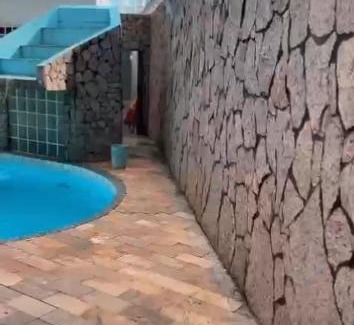 Boa Vista House | Cozy Retreat at Maura Oliveira: Pet-Friendly & Poolside Fun