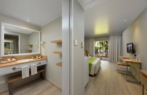 Grand-Baie Resort | Relaxing Stay at Mauricia Beachcomber Resort & Spa