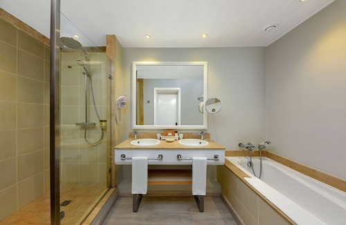 Grand-Baie Resort | Relaxing Stay at Mauricia Beachcomber Resort & Spa