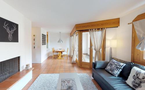 Sankt Moritz-Bad Apartment | Discover Maurus A3: Family-Friendly 4-Star Retreat