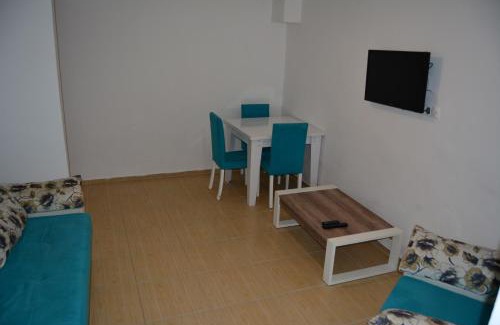 Cesme Apartment | Pet-Friendly Mavi Butik Apart with Breakfast & Family Amenities