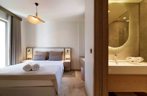 Golturkbuku Hotel | Elegant Mavi Suite Türkbükü: Highly Rated with Family Amenities