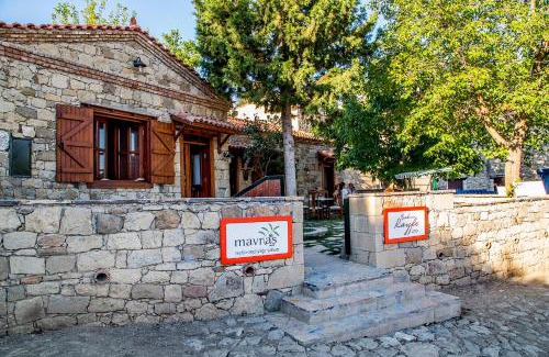 Adatepe Apartment | Experience Comfort at Mavras Tas Odalar: 4-Star Retreat