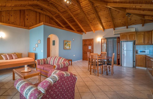Tsilivi House | Top-Rated Mavrias Complex: Family-Friendly with Breakfast