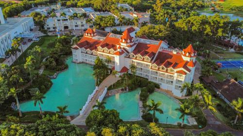 Jardim Europa Resort | Discover Mavsa Resort: Poolside Retreat with Top Ratings