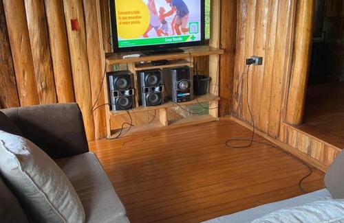 Quemchi House | Explore Mawünmapu: Pet-Friendly Retreat with Perfect Reviews