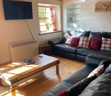 Lochgilphead House | Discover Mawenyoupe: Pet-Friendly Oceanfront Retreat