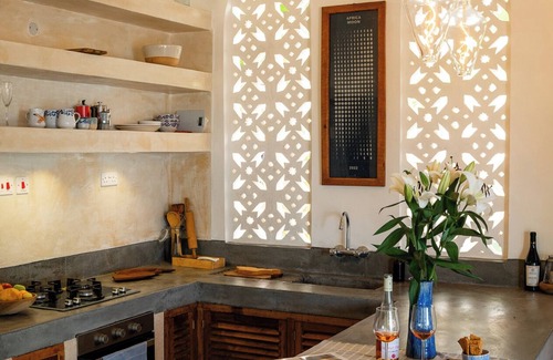 Diani Beach Cottage | Mawimbi Cottage Shamsa collection Beachfront Galu