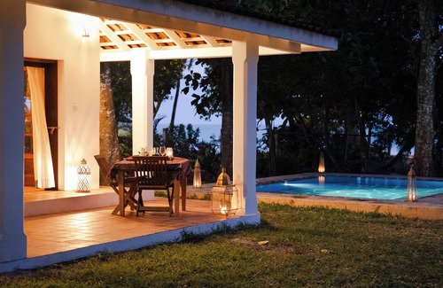 Diani Beach Cottage | Mawimbi Cottage Shamsa collection Beachfront Galu