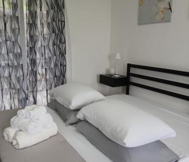 Endine Gaiano House | Coastal Retreat at MAX's Soul Suite with Ocean Views