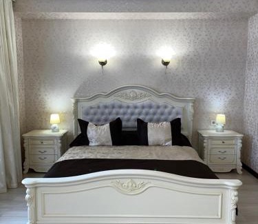 Lutsk Hotel | Relax at Maximus Hotel: Poolside Bliss & Ocean Views