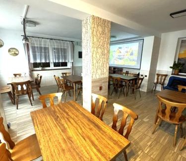 Rovensko pod Troskami House | Discover MAXOVO KRÁLOVSTVÍ: Pet-Friendly Family Retreat