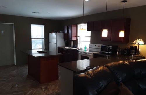 Springwater Cabin | Maxwell's Mountain Upper Cabin: Breathtaking Views & Hot Tub