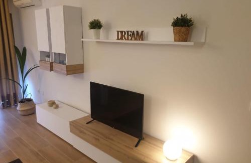 Salou City Centre Apartment | Oceanfront Maxx Apartamento: Rated 9.6/10 by Guests