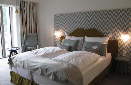 Hundsturm Hotel | Elegant MAXX by Steigenberger Vienna with Ocean View Amenities